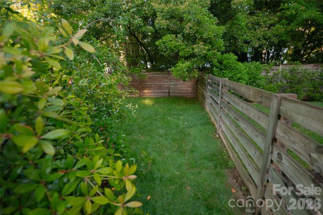 1511 Briar Creek Road B, Charlotte, NC 28205