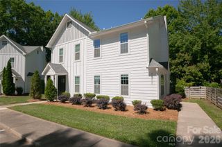 1511 Briar Creek Road B, Charlotte, NC 28205