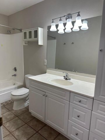 3406 S Oak Street, Tempe, AZ 85282