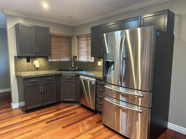 3406 S Oak Street, Tempe, AZ 85282