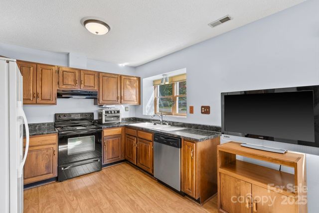 13C Windflower Court, Asheville, NC 28805