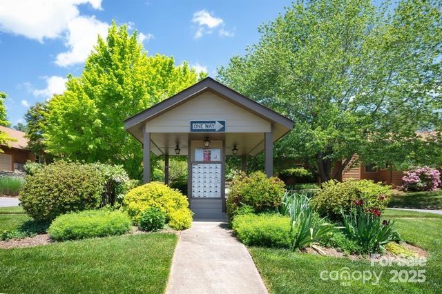 13C Windflower Court, Asheville, NC 28805