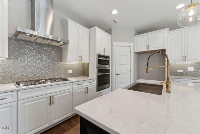 291 Oak Meadow Lane, Angier, NC 27501