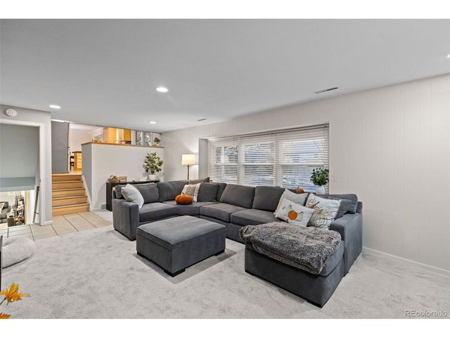 5933 S Florence Ct, Englewood, CO 80111