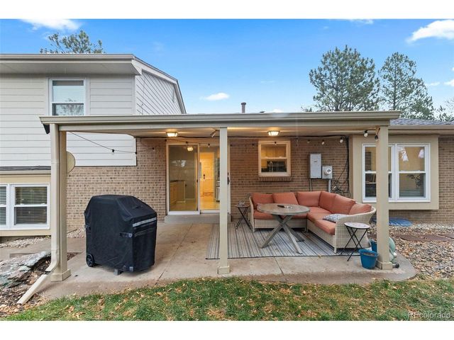 5933 S Florence Ct, Englewood, CO 80111
