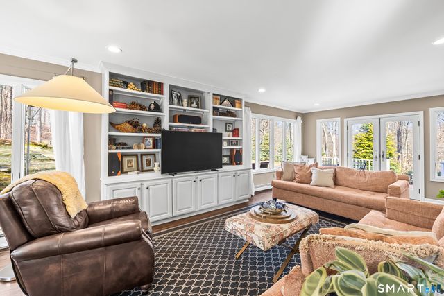 35 Blue Ridge Road, Ridgefield, CT 06877