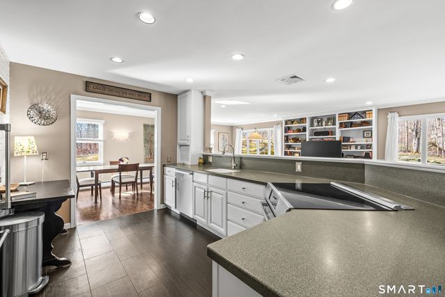 35 Blue Ridge Road, Ridgefield, CT 06877