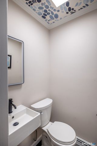 35 Blue Ridge Road, Ridgefield, CT 06877