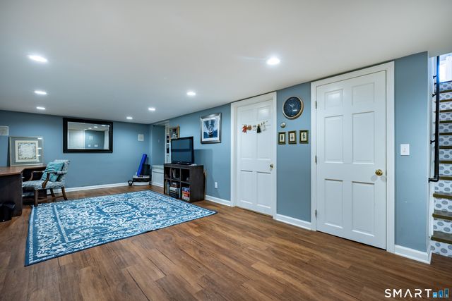 35 Blue Ridge Road, Ridgefield, CT 06877