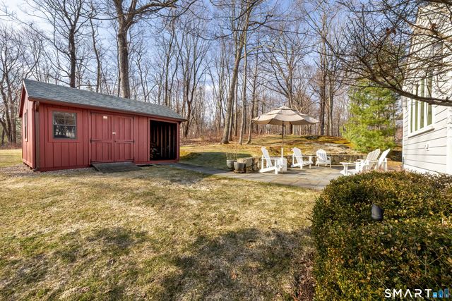 35 Blue Ridge Road, Ridgefield, CT 06877