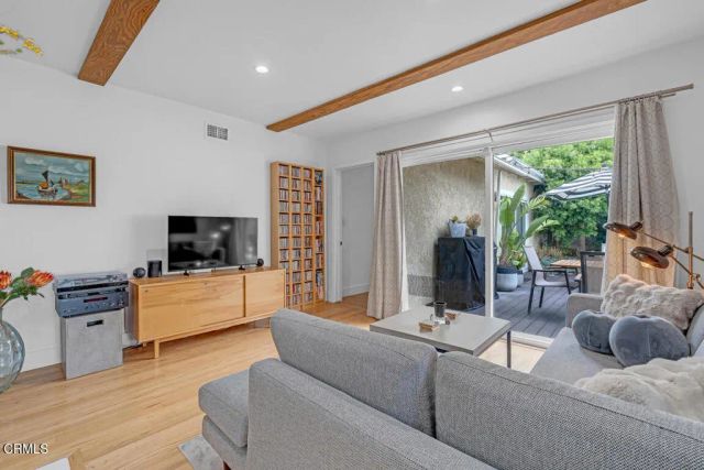 5614 Coliseum Street, Los Angeles, CA 90016