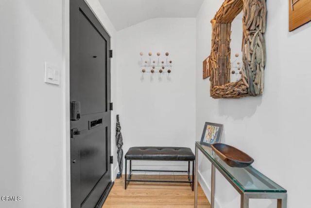 5614 Coliseum Street, Los Angeles, CA 90016