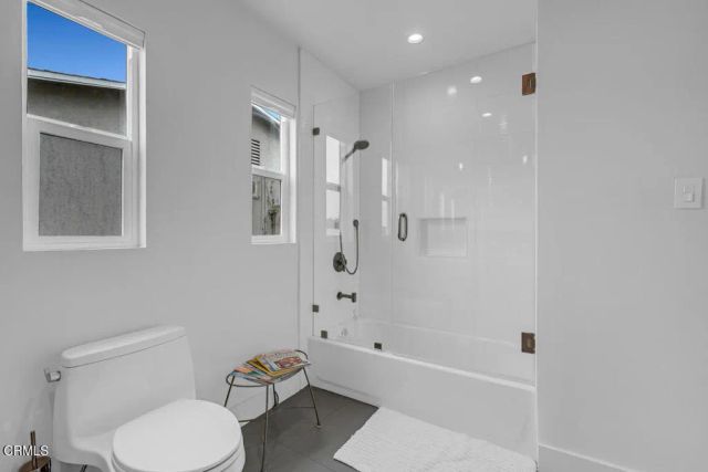 5614 Coliseum Street, Los Angeles, CA 90016