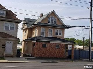 570 Grand Avenue, Ridgefield, NJ 07657