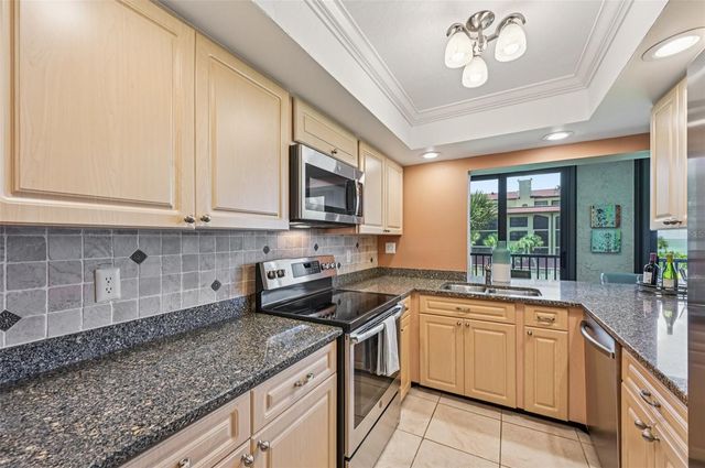 8710 MIDNIGHT PASS ROAD 203B, Sarasota, FL 34242