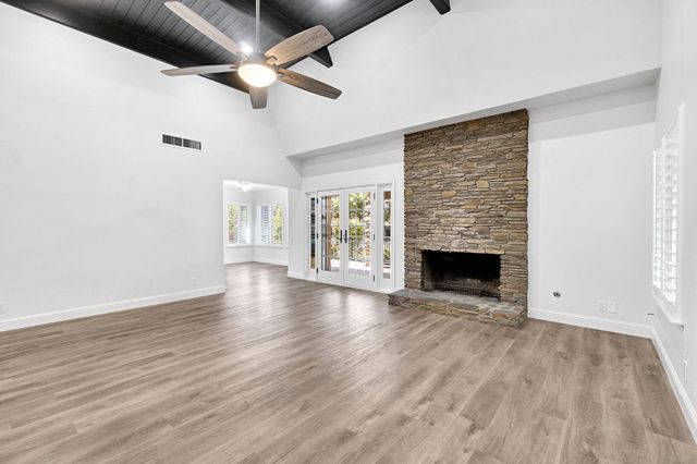 2828 W Compton Court, Fresno, CA 93711