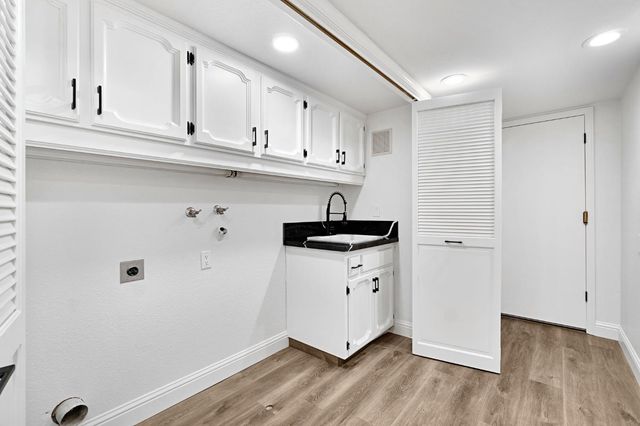 2828 W Compton Court, Fresno, CA 93711