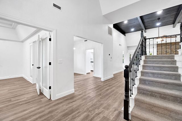 2828 W Compton Court, Fresno, CA 93711
