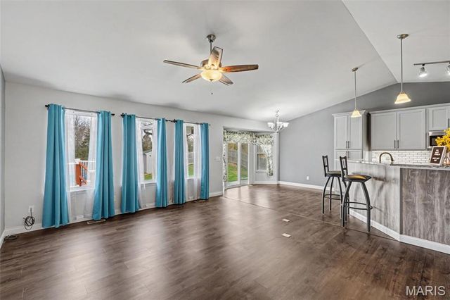 707 Talon Drive, Wright City, MO 63390