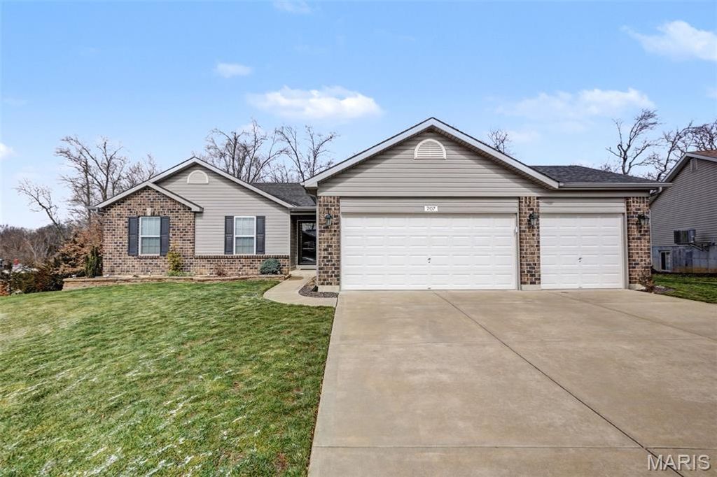 707 Talon Drive, Wright City, MO 63390