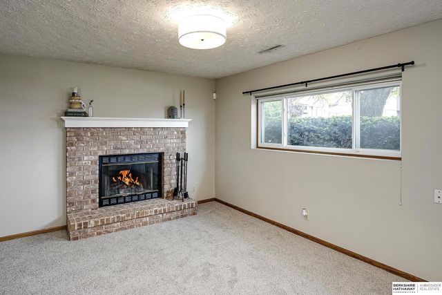 5110 N 126th Street, Omaha, NE 68164
