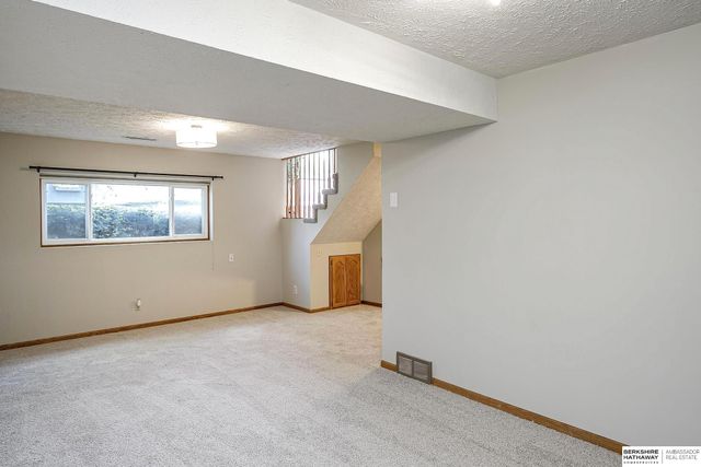 5110 N 126th Street, Omaha, NE 68164