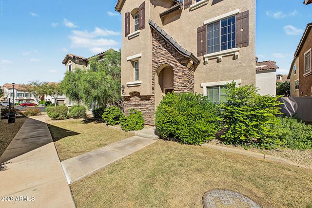 743 N PORT Drive, Gilbert, AZ 85233