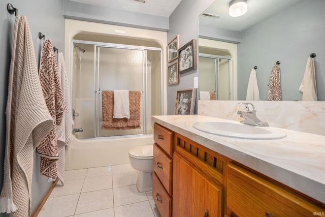 16015 County Road 4, Bristol, IN 46507