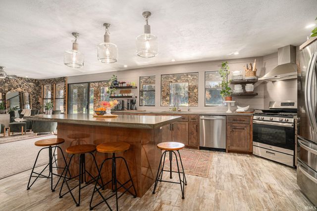 16015 County Road 4, Bristol, IN 46507