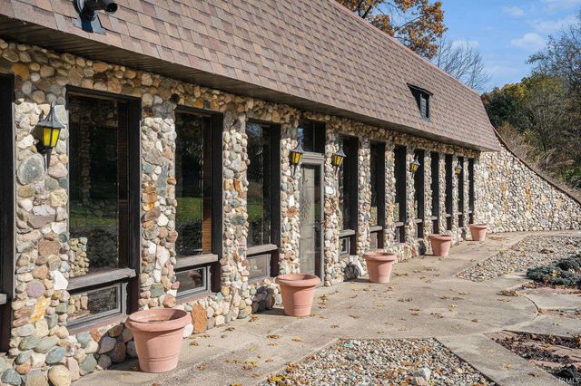 16015 County Road 4, Bristol, IN 46507