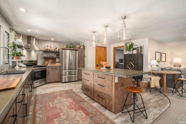 16015 County Road 4, Bristol, IN 46507