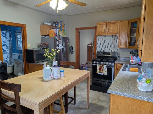 2621 S 30th STREET, Milwaukee, WI 53215