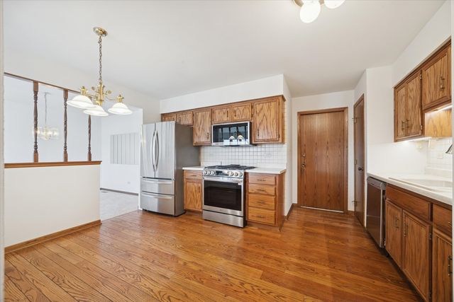 18230 Tennessee Lane 220, Orland Park, IL 60467