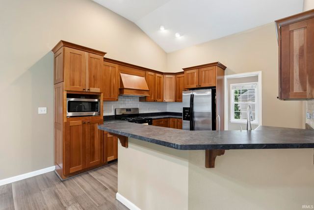 1923 Greenwood Drive, Goshen, IN 46526