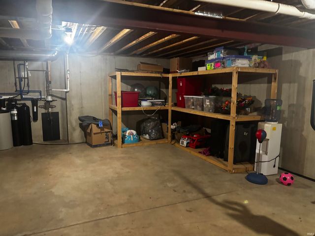 1923 Greenwood Drive, Goshen, IN 46526