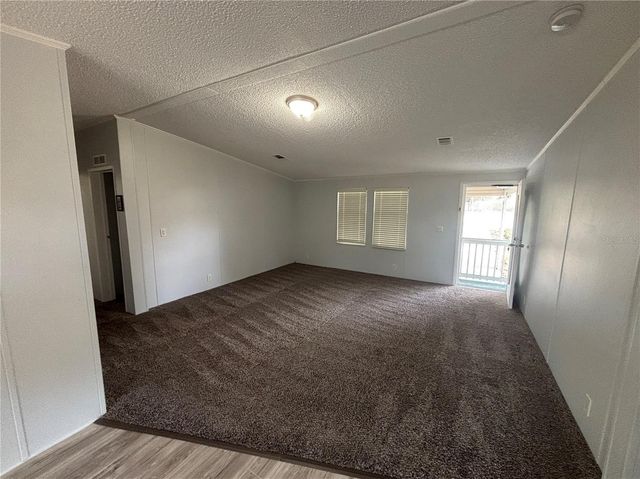 5841 SE 164TH AVENUE, Ocklawaha, FL 32179