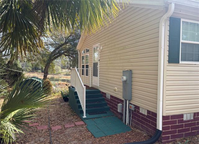 5841 SE 164TH AVENUE, Ocklawaha, FL 32179