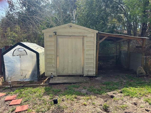 5841 SE 164TH AVENUE, Ocklawaha, FL 32179