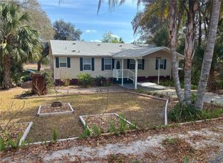 5841 SE 164TH AVENUE, Ocklawaha, FL 32179
