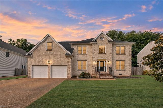 412 Brentmeade DR, Yorktown, VA 23693