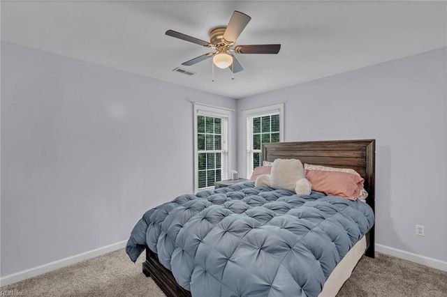 412 Brentmeade DR, Yorktown, VA 23693