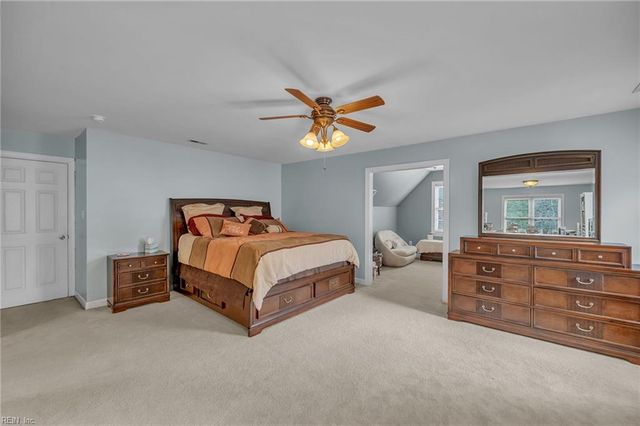 412 Brentmeade DR, Yorktown, VA 23693