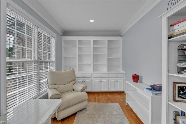 412 Brentmeade DR, Yorktown, VA 23693