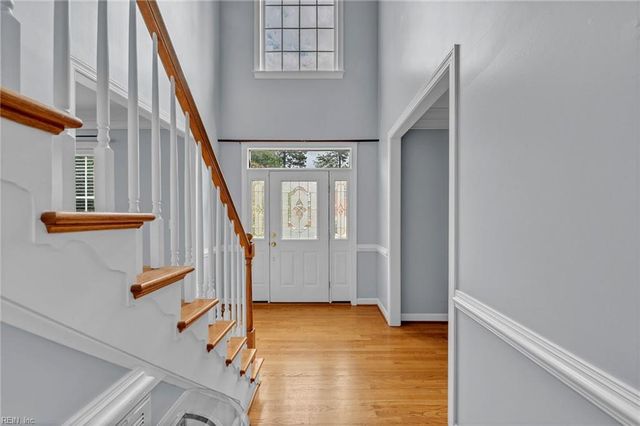 412 Brentmeade DR, Yorktown, VA 23693