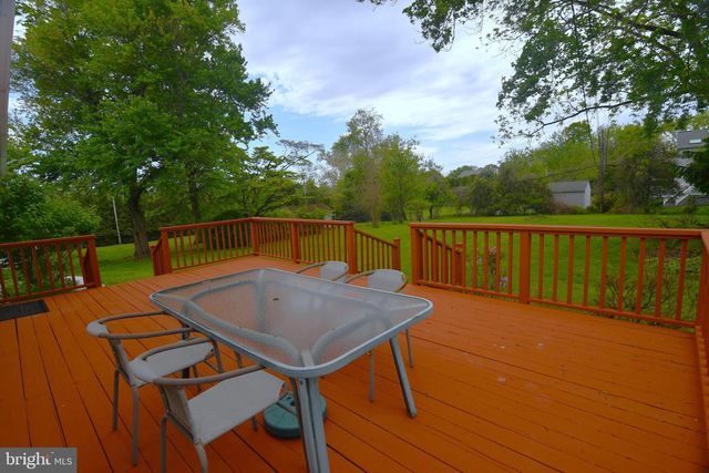 800 BLUEBELL RD, Warminster, PA 18974