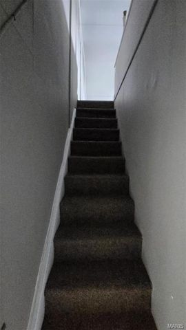 923 S High Street, Belleville, IL 62220