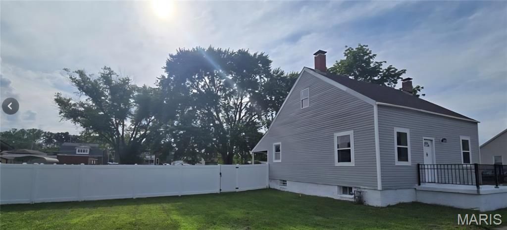 923 S High Street, Belleville, IL 62220