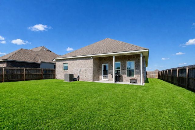 367 Spring Grove Loop, Thibodaux, LA 70301