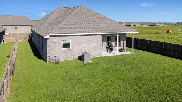 367 Spring Grove Loop, Thibodaux, LA 70301