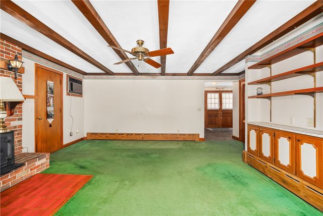 31 Harris Avenue, Lincoln, RI 02865